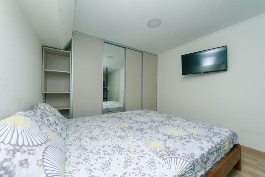 Inn Smarthause Apartments Kijów Zewnętrze zdjęcie